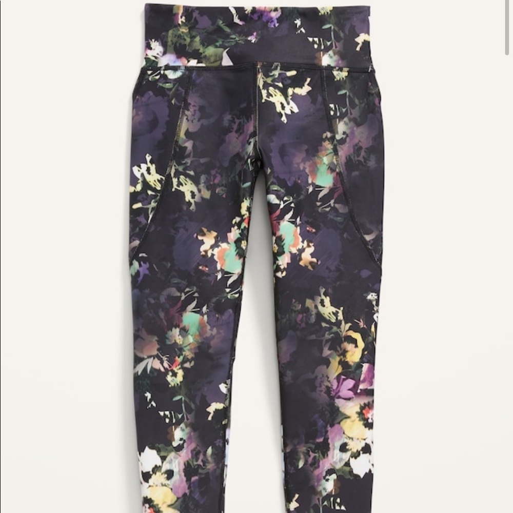 Old Navy Extra High Waisted Powersoft Hidden Pocket Leggings